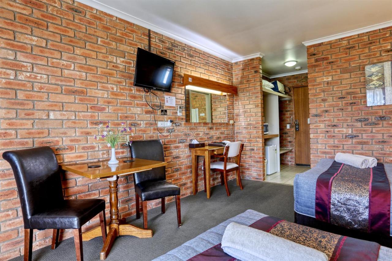 Jolly Swagman Motor Inn Юроа Екстер'єр фото