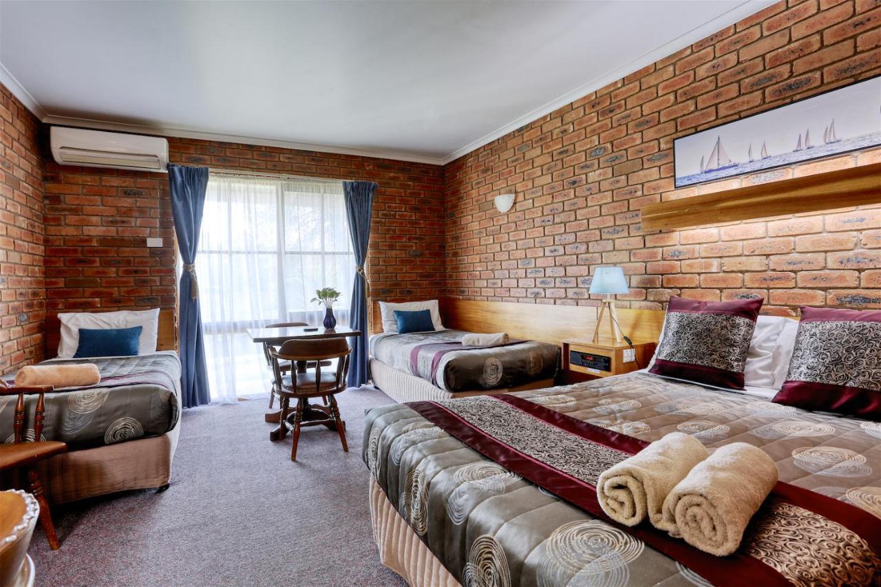 Jolly Swagman Motor Inn Юроа Екстер'єр фото