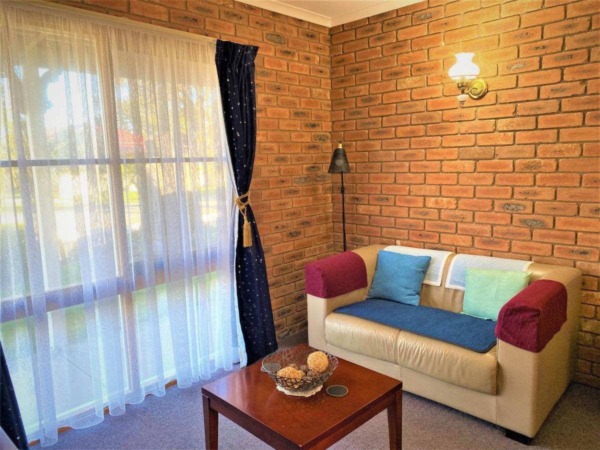 Jolly Swagman Motor Inn Юроа Екстер'єр фото