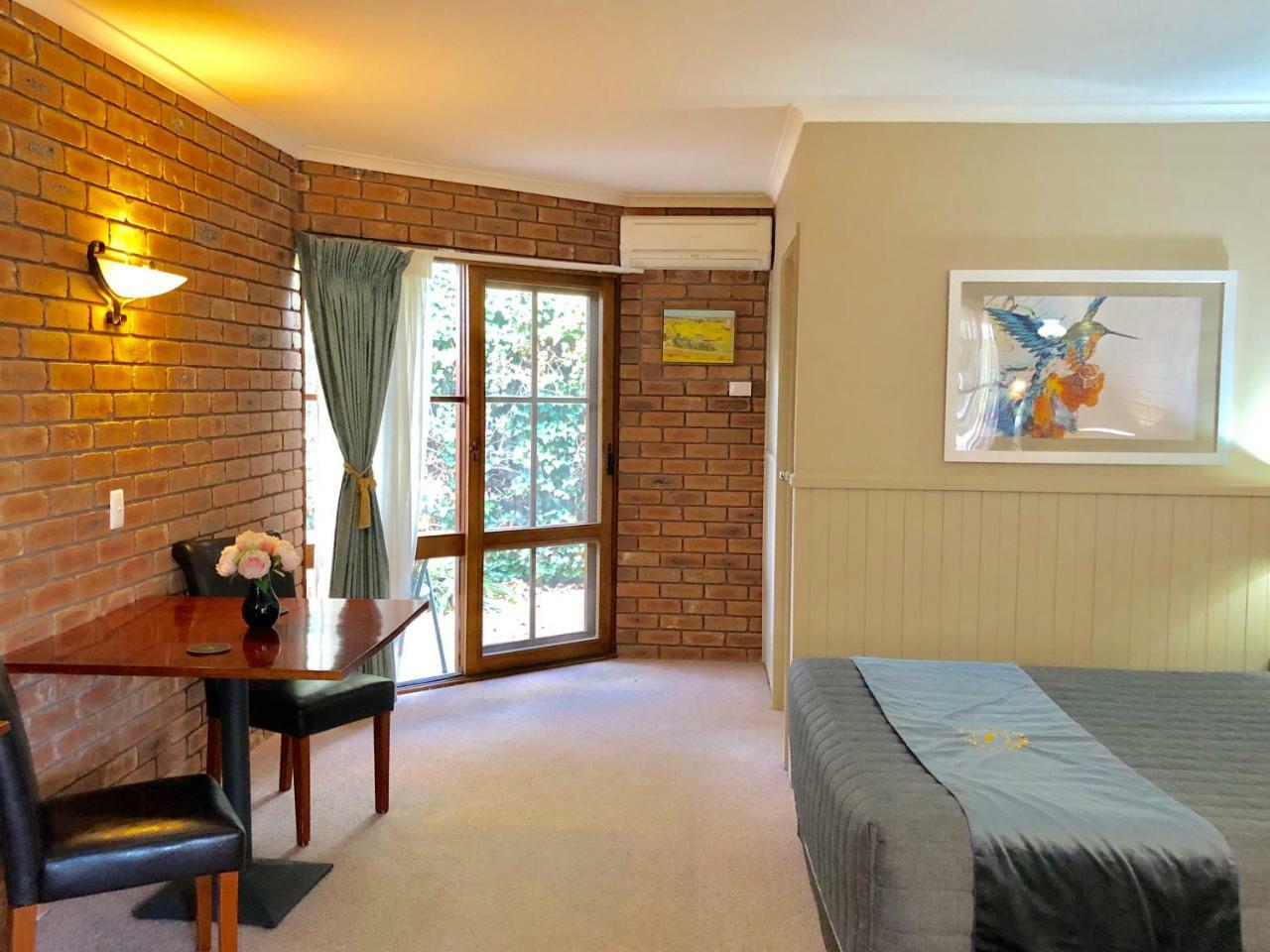 Jolly Swagman Motor Inn Юроа Екстер'єр фото