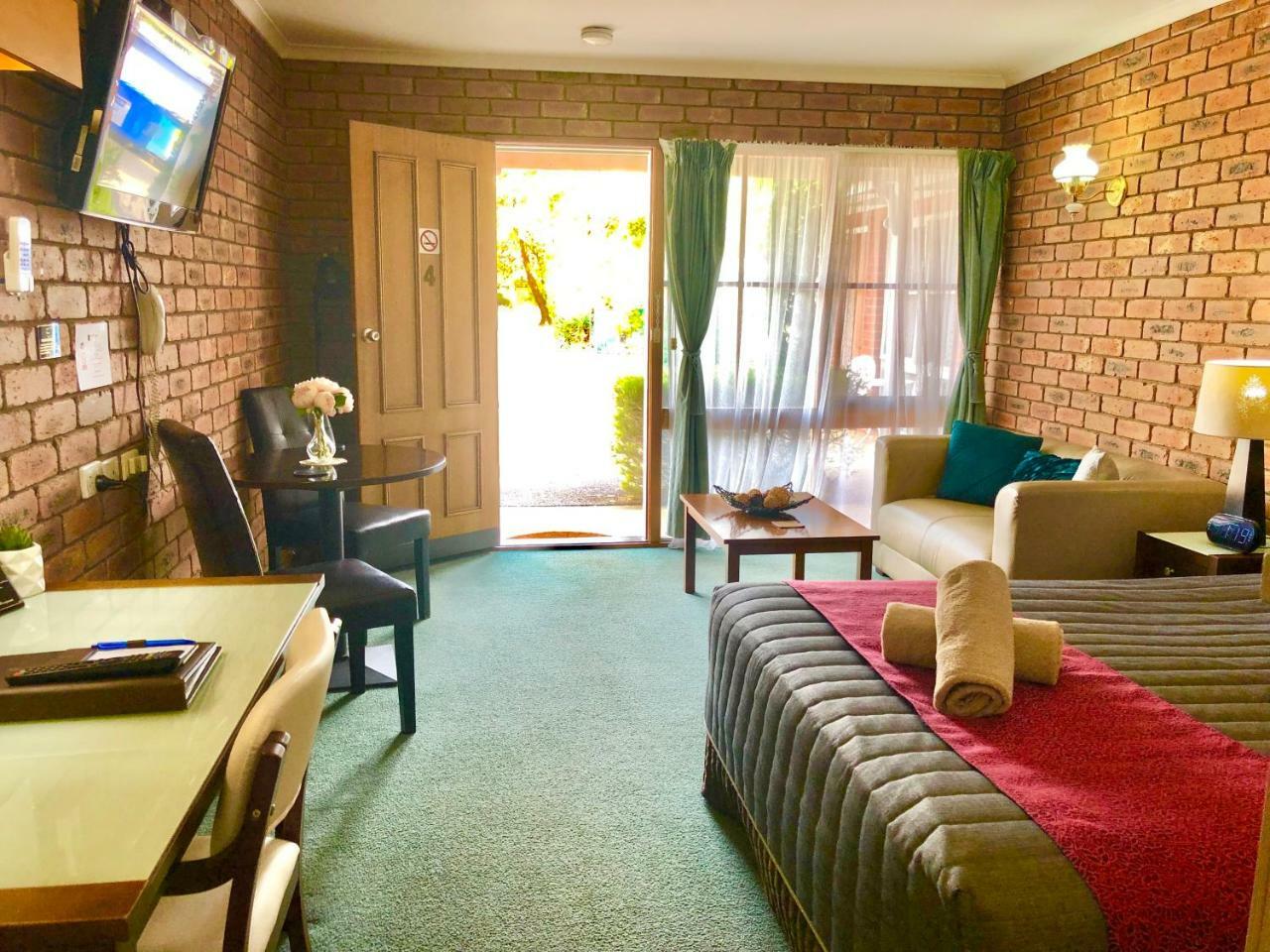 Jolly Swagman Motor Inn Юроа Екстер'єр фото